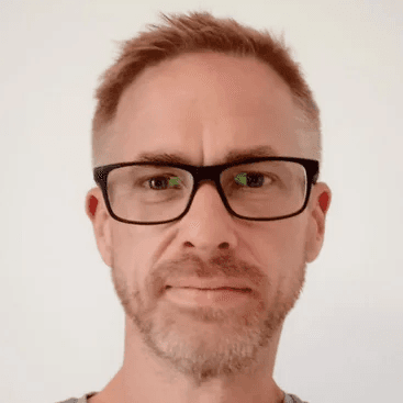 profile of Peter Lowe